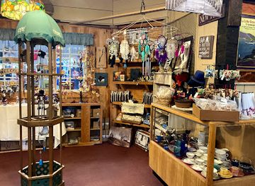 new-york/lake-george/shop/lake-george-steamboat-co-gift-shop