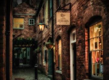 united-kingdom/durham/attraction/the-glamorous-owl