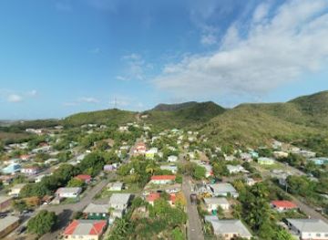 antigua-and-barbuda/darkwood-beach/shop/angelo-barreto-s-corner-storefronts