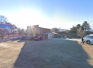 north-dakota/sheyenne-national-grassland/shop/bison-c-store-motel