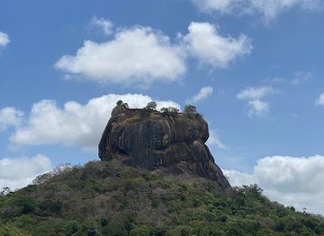 sri-lanka/sigiriya/shop/sigiri-art-gallery