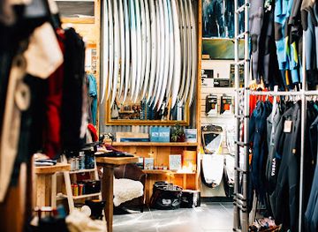 jersey/st-ouen-s-bay/shop/the-surfyard