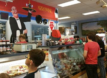 virginia/arlington/shop/lee-heights-shops