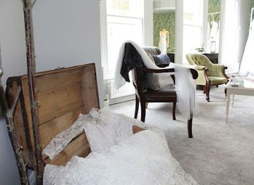 ireland/limerick/shop/the-attic-bridalwear-boutique