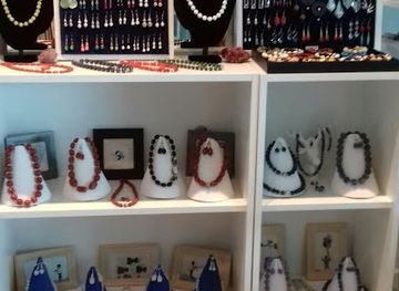 croatia/dalmatia/shop/souvenirs-shop-m-c