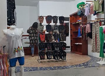 ecuador/montanita-beach/shop/monitor-boutique-de-playa