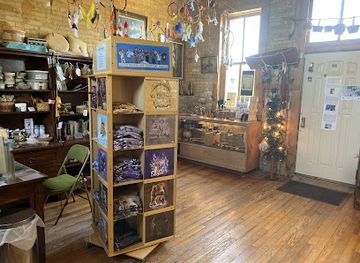 minnesota/prairie-pothole-region/shop/keepers-gift-shop-gallery