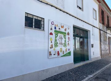 portugal/alentejo/shop/rita-s-thrift-store