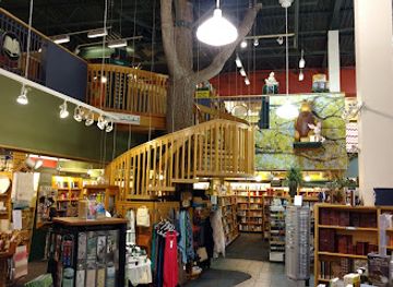 canada/vancouver-island/shop/mcnally-robinson