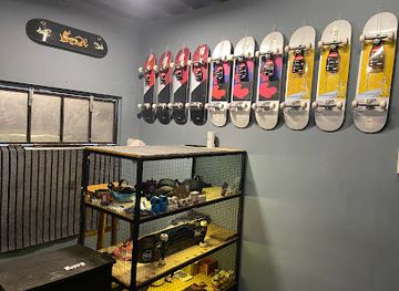 myanmar-burma/tanintharyi-region/shop/m2-skateboard-shop