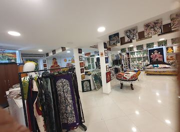 sri-lanka/knuckles-mountain-range/shop/gunatilake-batiks