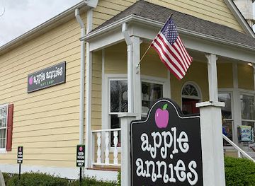 mississippi/ross-barnett-reservoir/shop/apple-annies