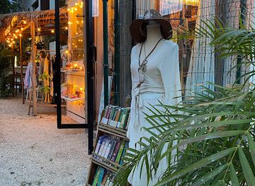 mexico/tulum/shop/hands-of-mexico-mercadito-de-la-veleta