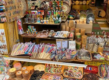 vietnam/hoi-an/shop/hoan-souvenir-hoi-an-shop