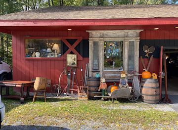 vermont/bennington/shop/covered-bridge-antiques
