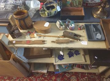 maine/oxford-county/shop/kall-us-antiques