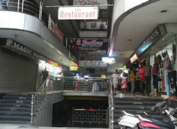 india/gwalior/shop/c-sky-shopping-mall