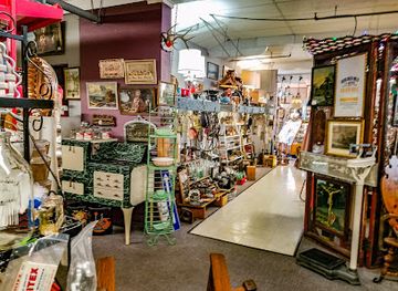 nebraska/columbus/shop/colonial-antiques