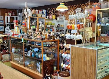 washington/tacoma/shop/pacific-antiques-mall