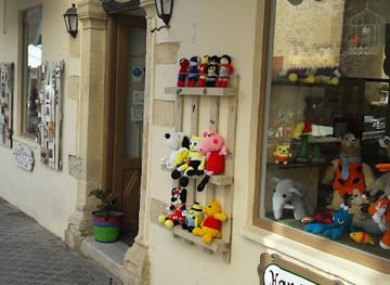 greece/chania/nea-chora/shop/l-o-art-and-gifts