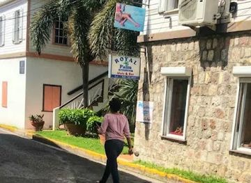 saint-kitts-and-nevis/pinney-s-beach/shop/latoya-s-fashion-nevis