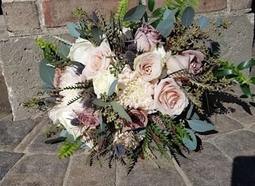 iowa/backbone-state-park/shop/blooms