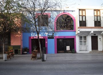 mexico/monterrey/barrio-antiguo/shop/colibri-tienda-artesanal-antes-la-luz-del-barrio