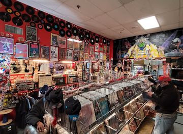 virginia/tidewater/shop/virginia-beach-antique-mall