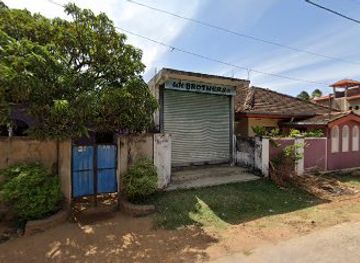 sri-lanka/eastern-province/shop/ur-brothers-fancy-shop