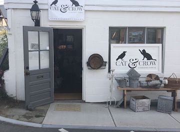 massachusetts/mohawk-trail/shop/cat-crow