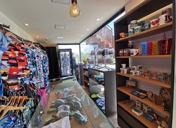 brazil/fernando-de-noronha/shop/espaco-luz