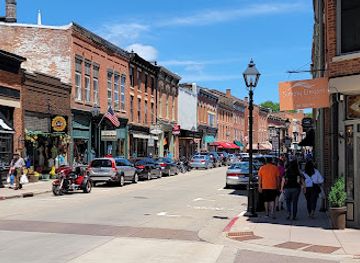 illinois/galena-historic-district/shop/simply-elegant-boutique