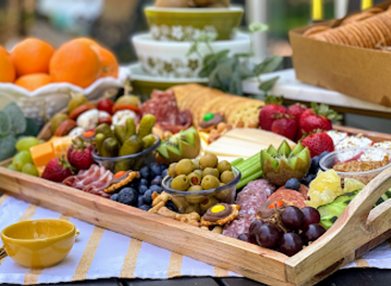 maryland/deep-creek-lake/shop/dcl-charcuterie-at-deep-creek