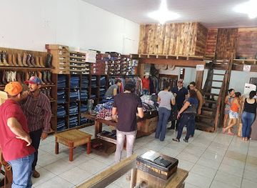 brazil/serra-do-roncador/shop/artero-s-country-store