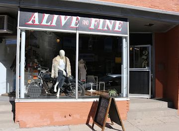 wisconsin/milwaukee/shop/alive-and-fine