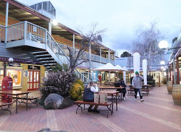 australia/kosciuszko-national-park/shop/nuggets-crossing-shopping-centre