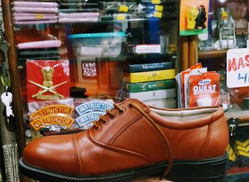 india/jabalpur/sadar-bazaar/shop/army-store