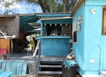 the-bahamas/cat-island/shop/hidden-treasures-restaurant-fine-dinning-with-chef-trevor