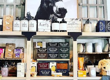 arkansas/lake-ouachita/shop/the-gift-gallery