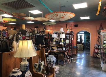 louisiana/baton-rouge/shop/the-pink-elephant-antiques