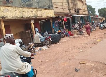guinea/kissidougou-region/shop/centre-commercial-elhadj-balla