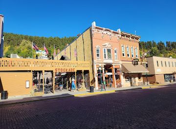 south-dakota/deadwood/shop/berg-jewelry-gifts-black-hills-gold-and-diamonds