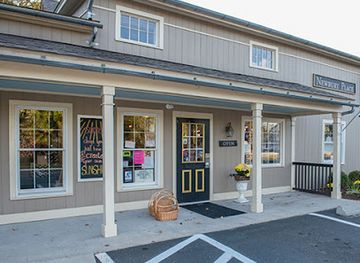 connecticut/the-quiet-corner/shop/newbury-place