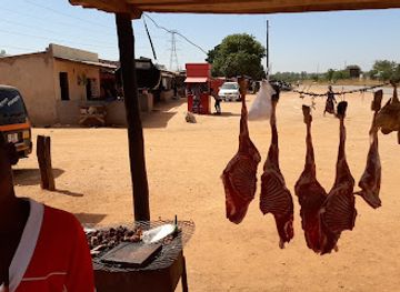 zambia/blue-lagoon-national-park/shop/mwembeshi-bridge-market