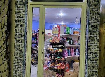 maldives/dhaalu-atoll/shop/daisy-shopping-centre