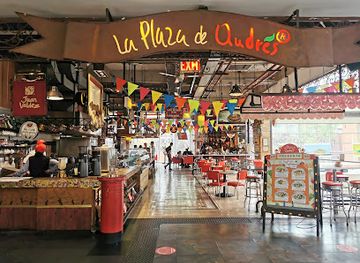 colombia/tolima-department/shop/el-retiro-shopping-center