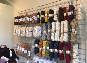 oregon/cascade-mountains/shop/cedar-creek-alpacas