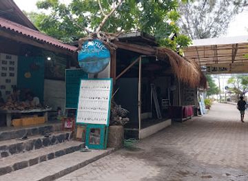 indonesia/gili-islands/shop/coconut-hidup