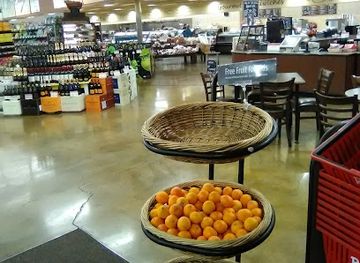 california/redding/shop/town-and-country-shopping-center