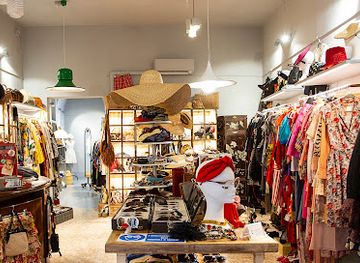 italy/siena/shop/aloe-wolf